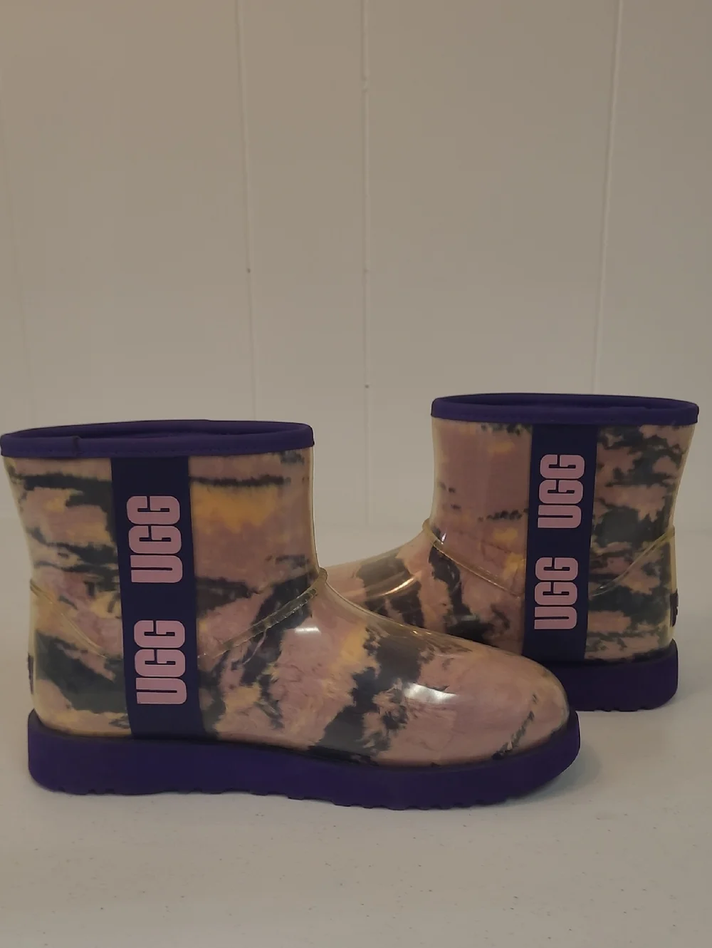 UGG Classic Clear Mini Marble Boots Purple and Pink Waterproof Women's Size 8